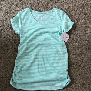 Ingrid & Isabel maternity women’s t-shirt size M